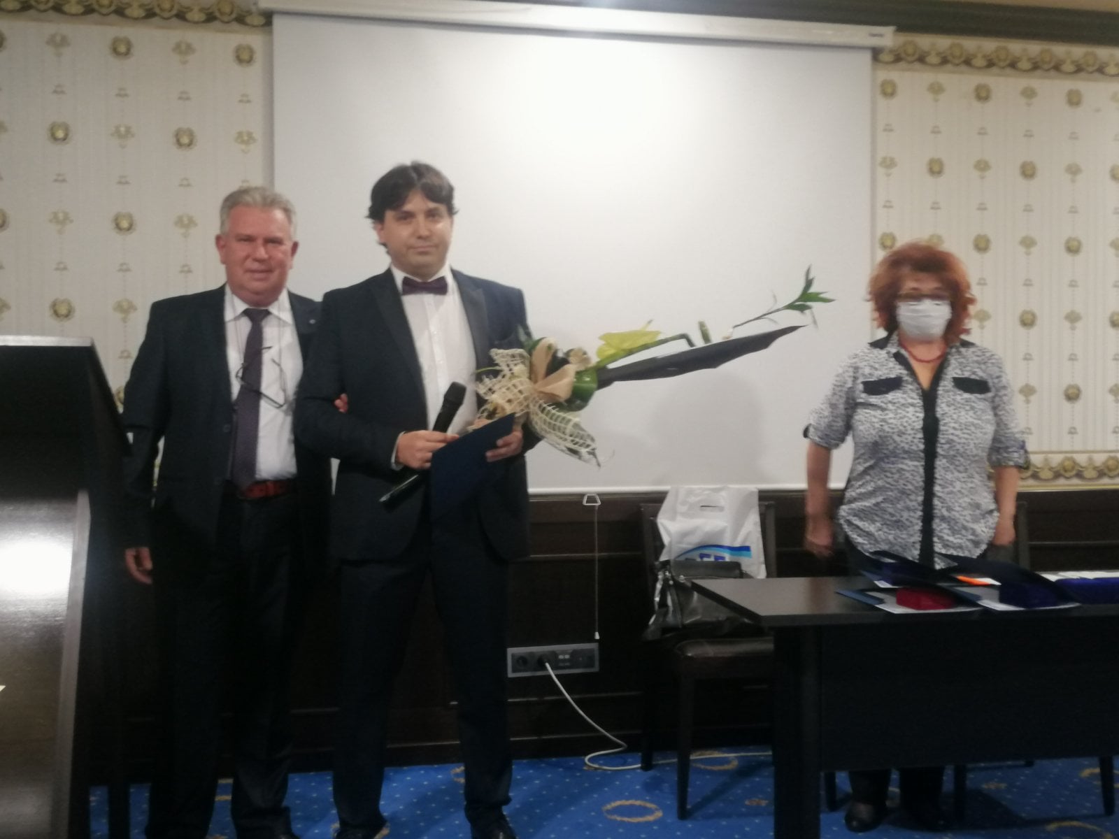 награда за д-р Иванов