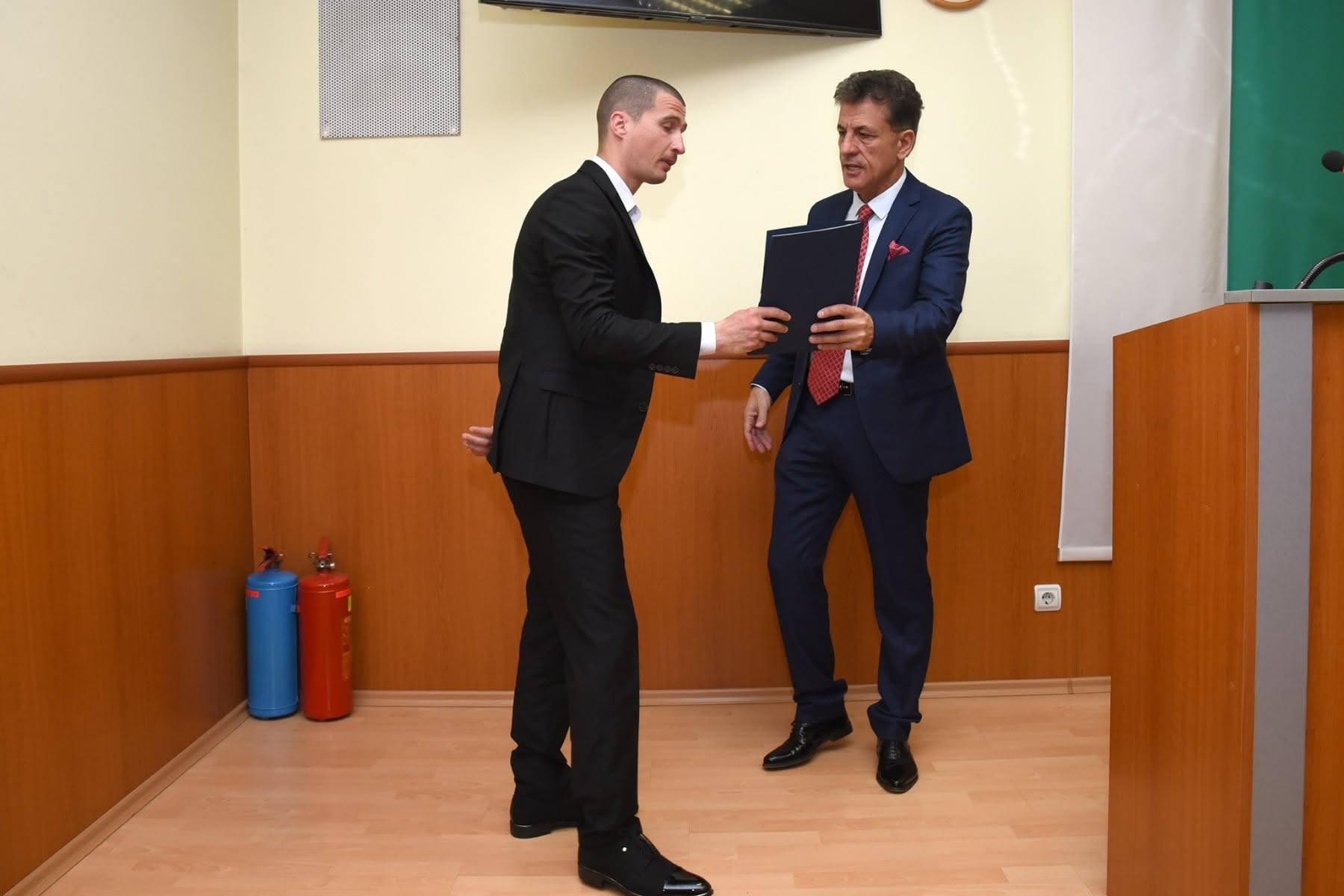 награда  за Иван Вакарелски